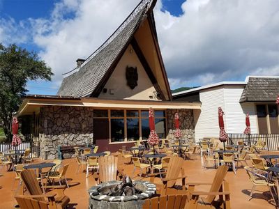 The tiki lake george D