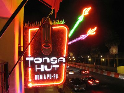 Tonga hut palm springs 1