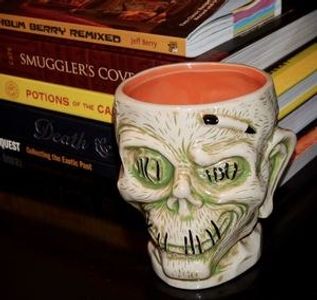 Trader Sam's Shrunken Zombie Head Mug Second Edition - 136195