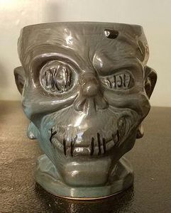 Trader Sam's Shrunken Zombie Head Mug First Edition - 144240