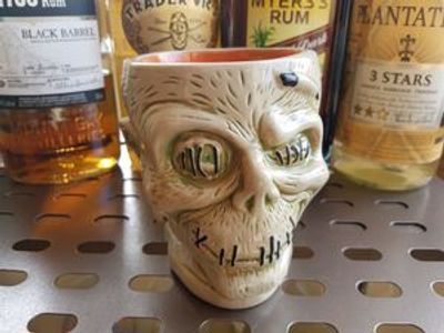 Trader Sam's Shrunken Zombie Head Mug Second Edition - 144787