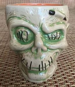Trader Sam's Shrunken Zombie Head Mug Second Edition - 180217