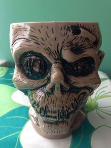 Trader Sam's Shrunken Zombie Head Mug Mahaloween Edition - 110548