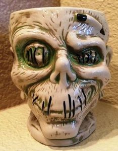 Trader Sam's Shrunken Zombie Head Mug Second Edition - 161263