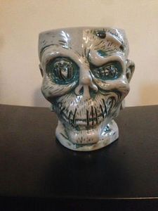 Trader Sam's Shrunken Zombie Head Mug Mahaloween Edition - 110615