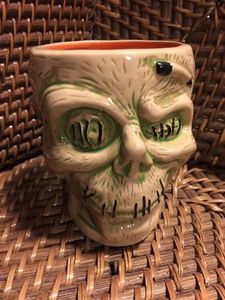 Trader Sam's Shrunken Zombie Head Mug Second Edition - 122737