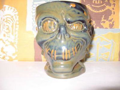 Trader Sam's Shrunken Zombie Head Mug Third Edition - 151153