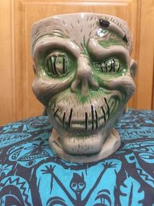 Trader Sam's Shrunken Zombie Head Mug Second Edition - 135892