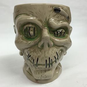 Trader Sam's Shrunken Zombie Head Mug Second Edition - 123668