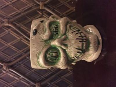 Trader Sam's Shrunken Zombie Head Mug Second Edition - 125832