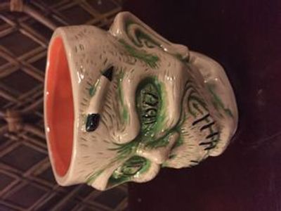 Trader Sam's Shrunken Zombie Head Mug Second Edition - 125833