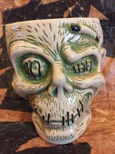 Trader Sam's Shrunken Zombie Head Mug Second Edition - 154240