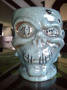 Trader Sam's Shrunken Zombie Head Mug First Edition - 80655