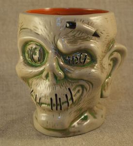 Trader Sam's Shrunken Zombie Head Mug Second Edition - 118328