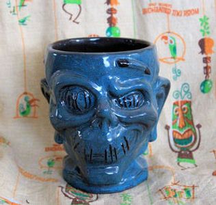 Trader Sam's Shrunken Zombie Head Mug First Edition - 101957