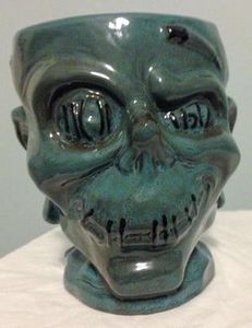 Trader Sam's Shrunken Zombie Head Mug First Edition - 82239